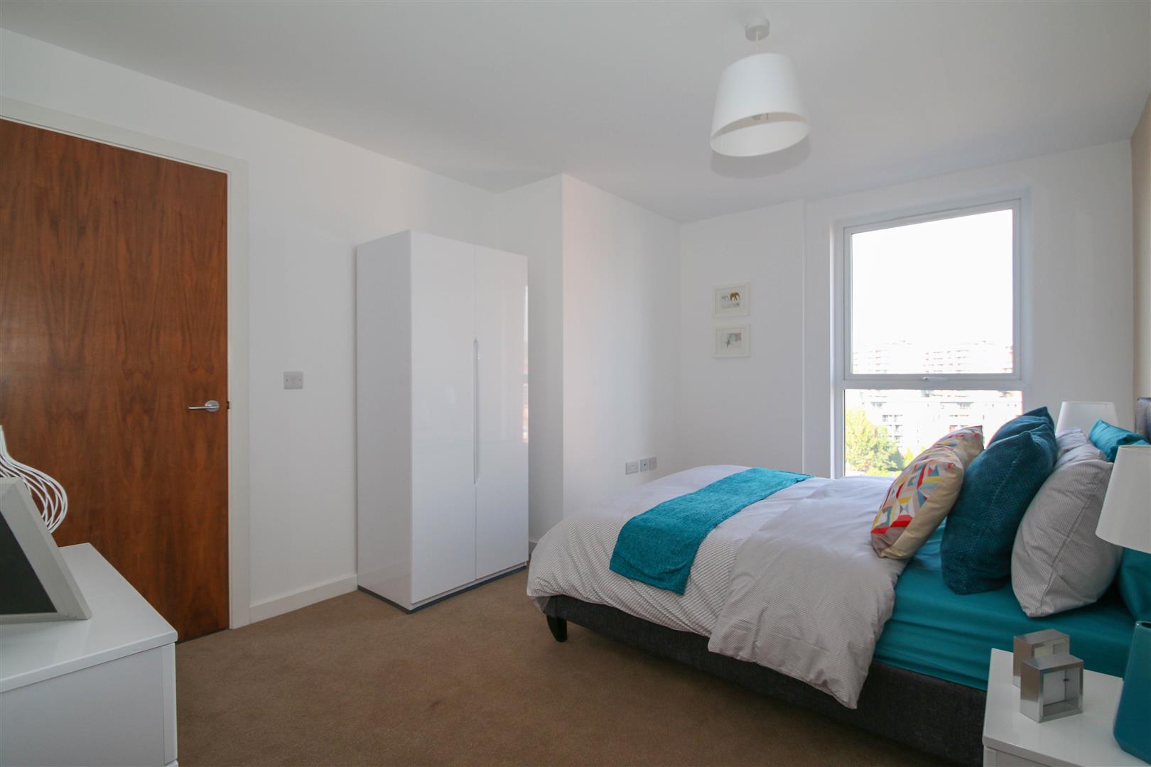 2 Bedroom Apartment To Rent image 6